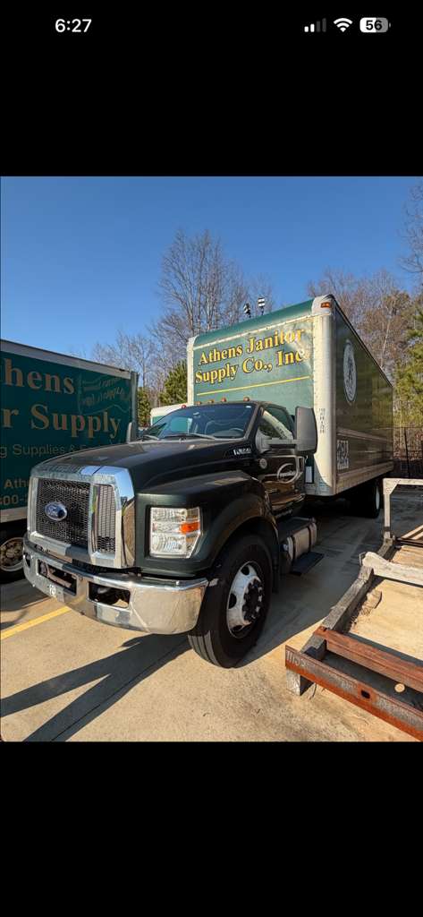 2017 Ford F650 side rear view