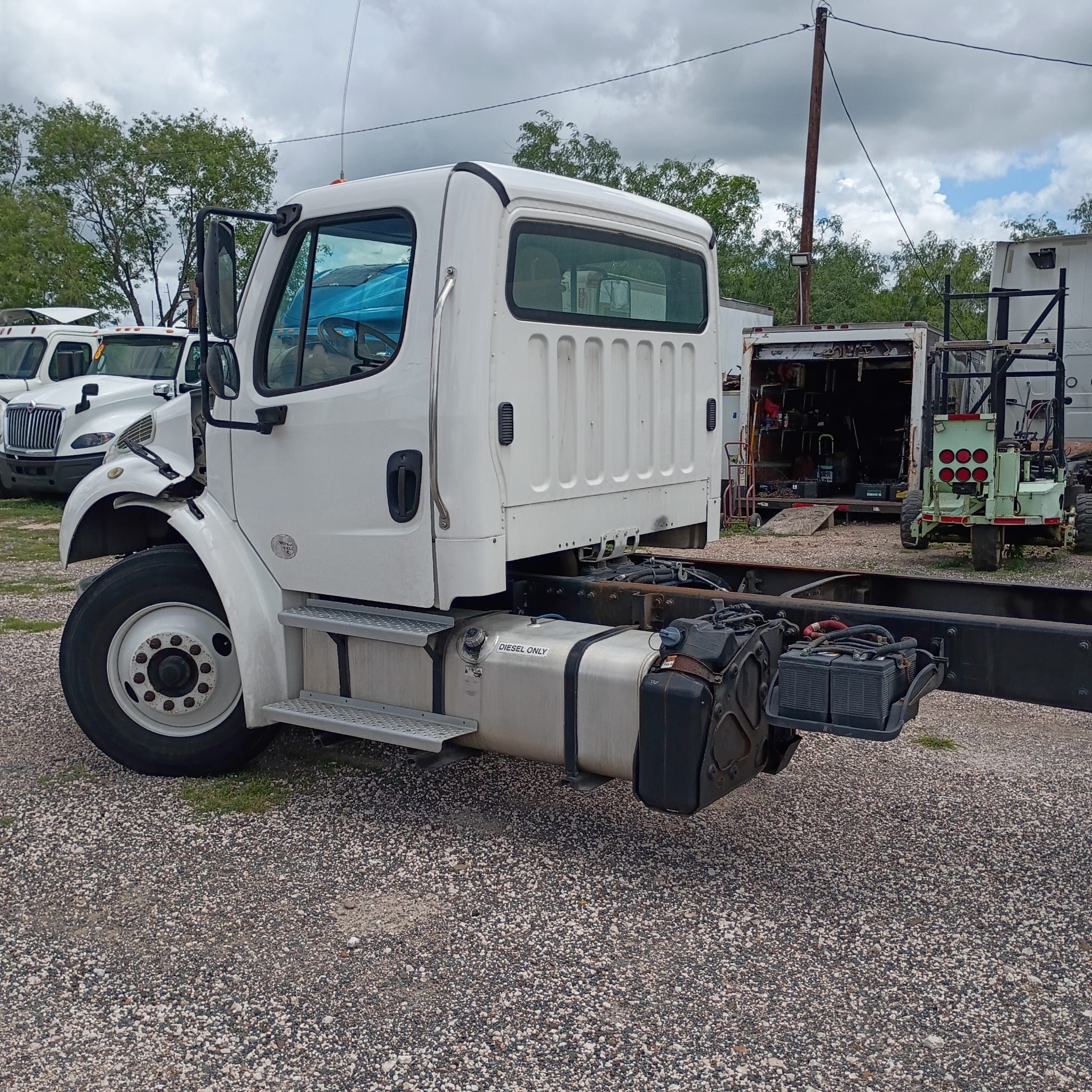 2018 Freightliner Cab & Chassis driver side
