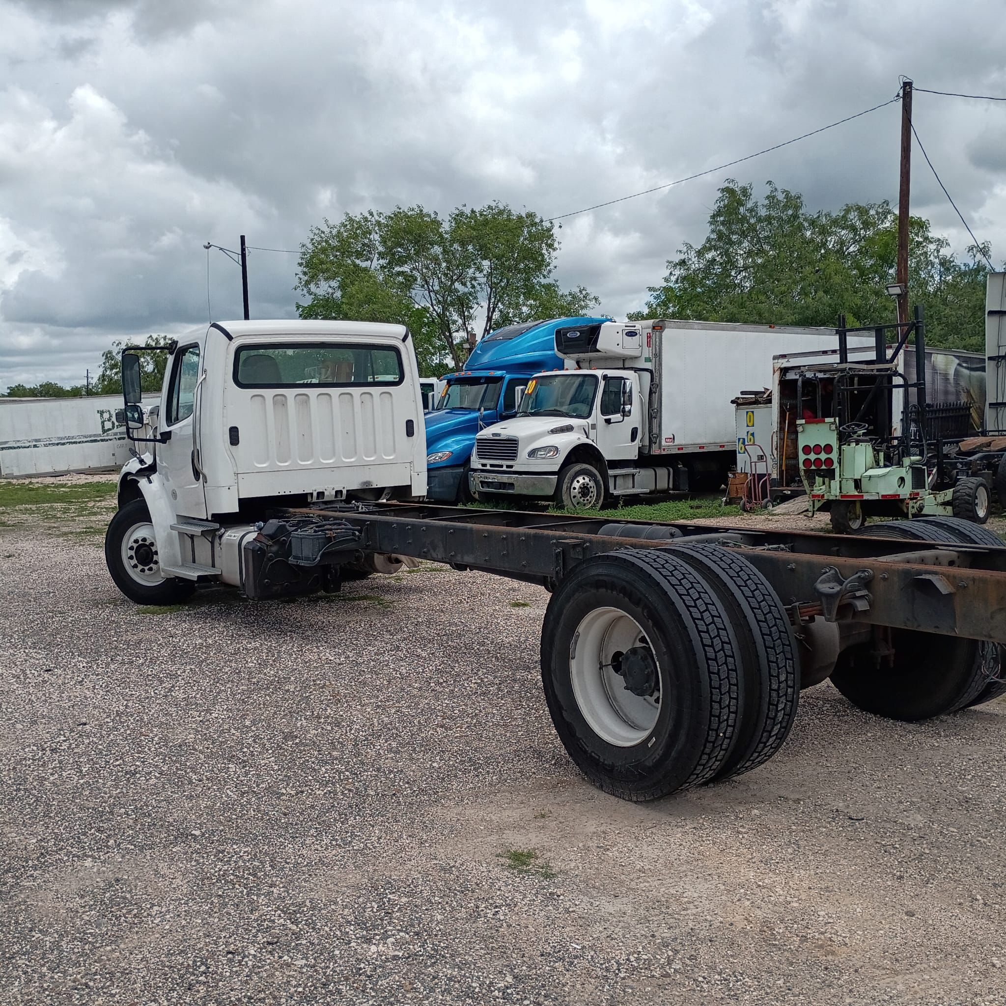 2018 Freightliner Cab & Chassis rear driver-side angle
