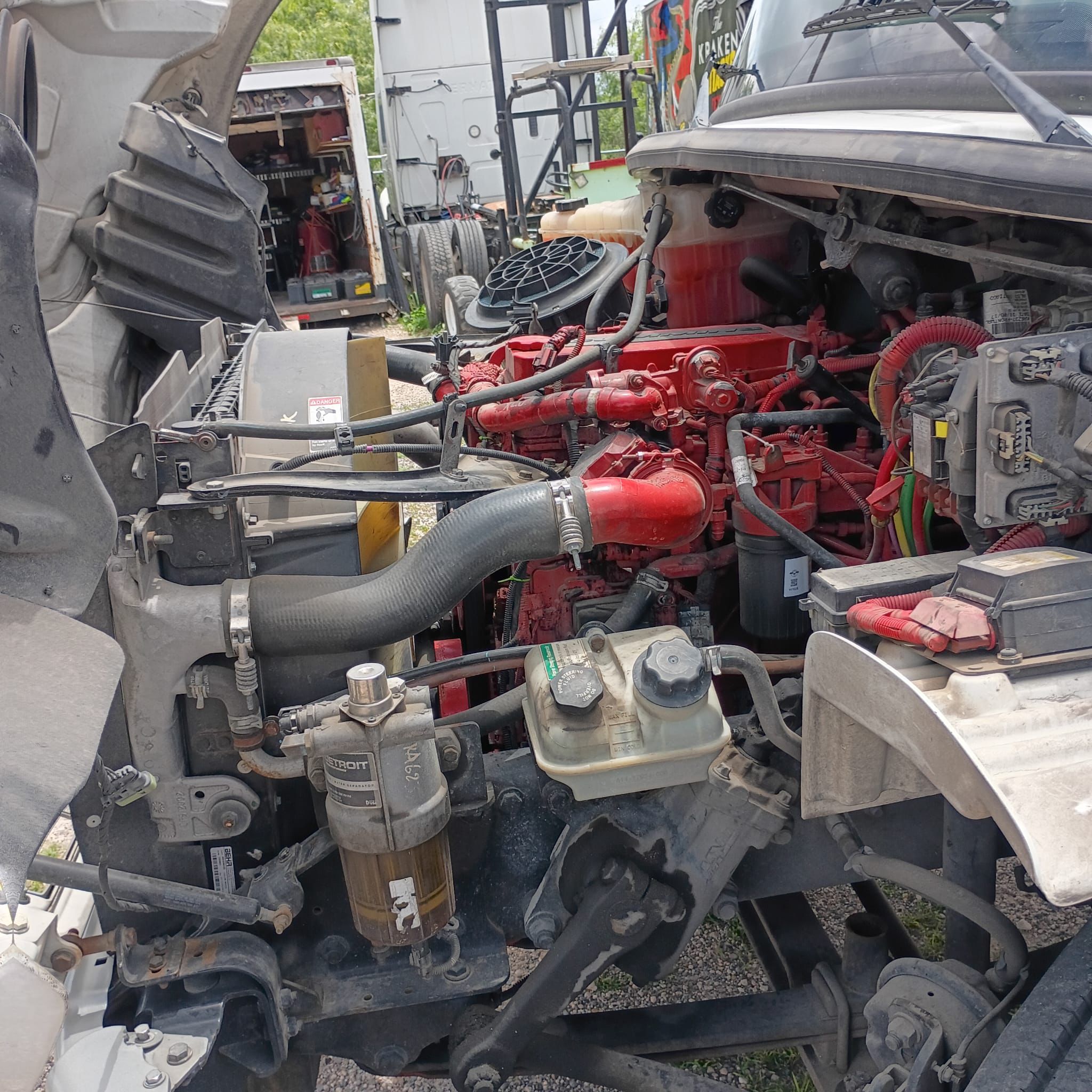 2018 Freightliner Cab & Chassis Cummins engine bay