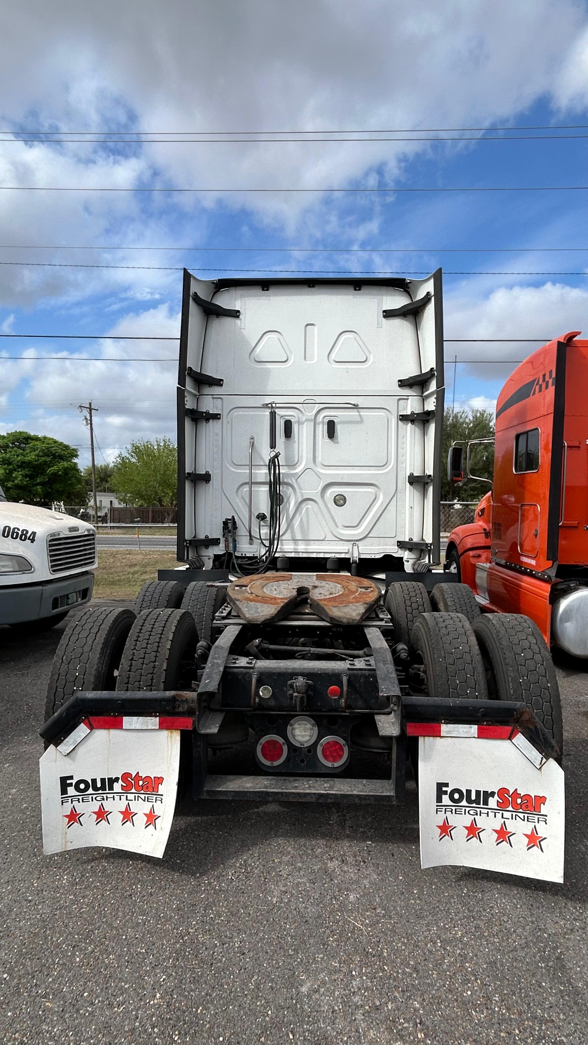 Freightliner Cascadia rear view