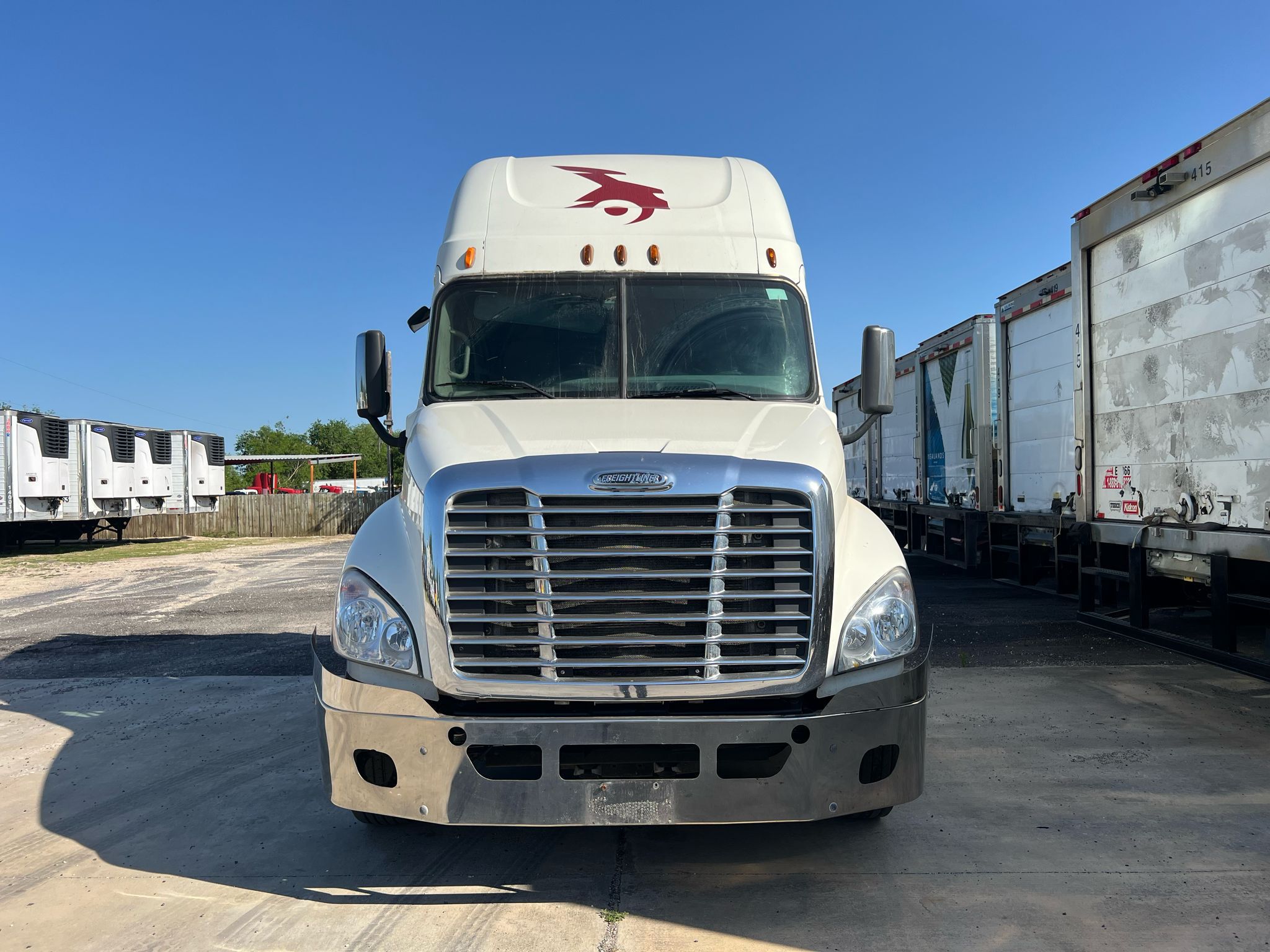 2014 Freightliner Cascadia front view