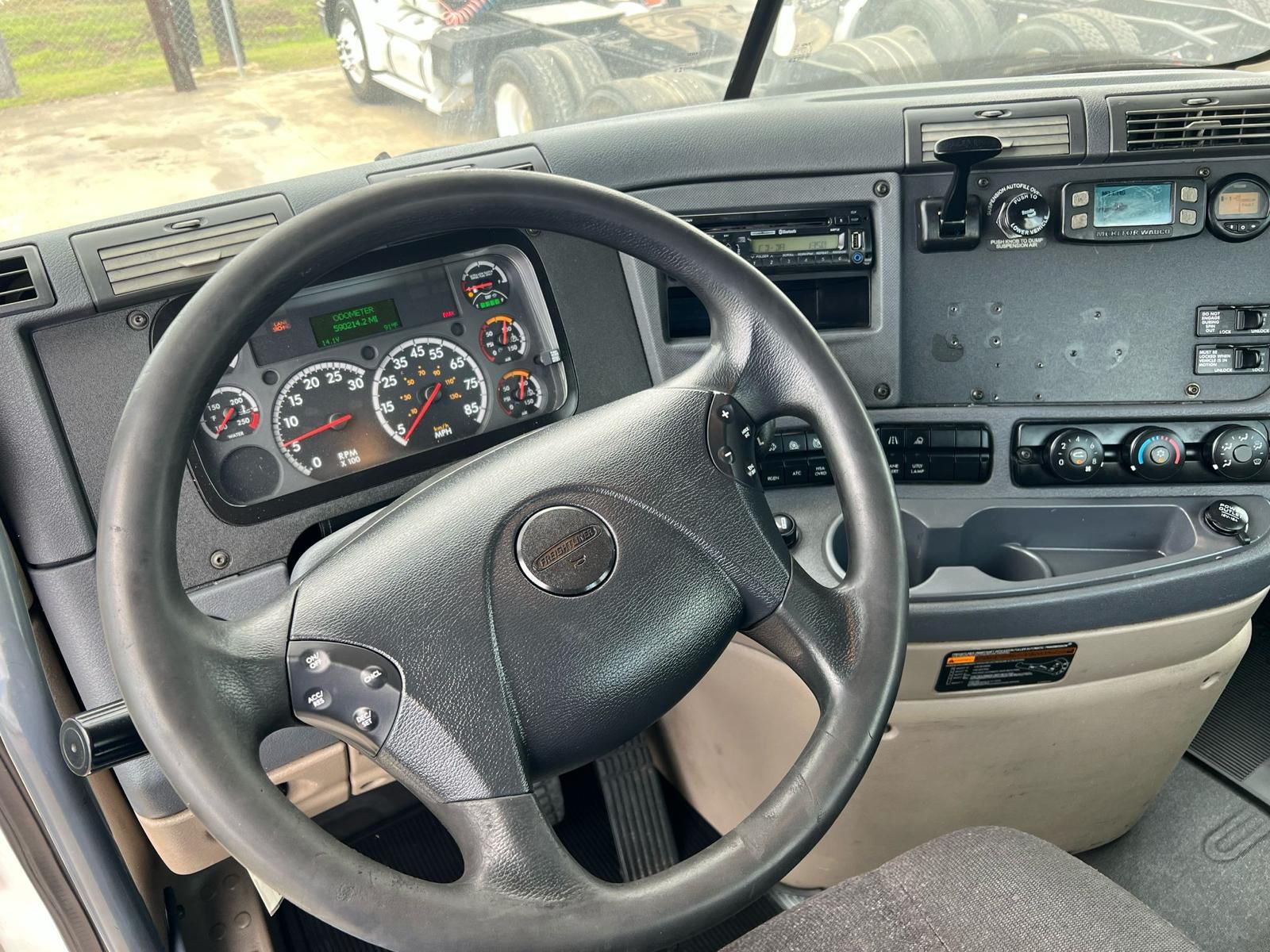 2017 Freightliner Cascadia dashboard