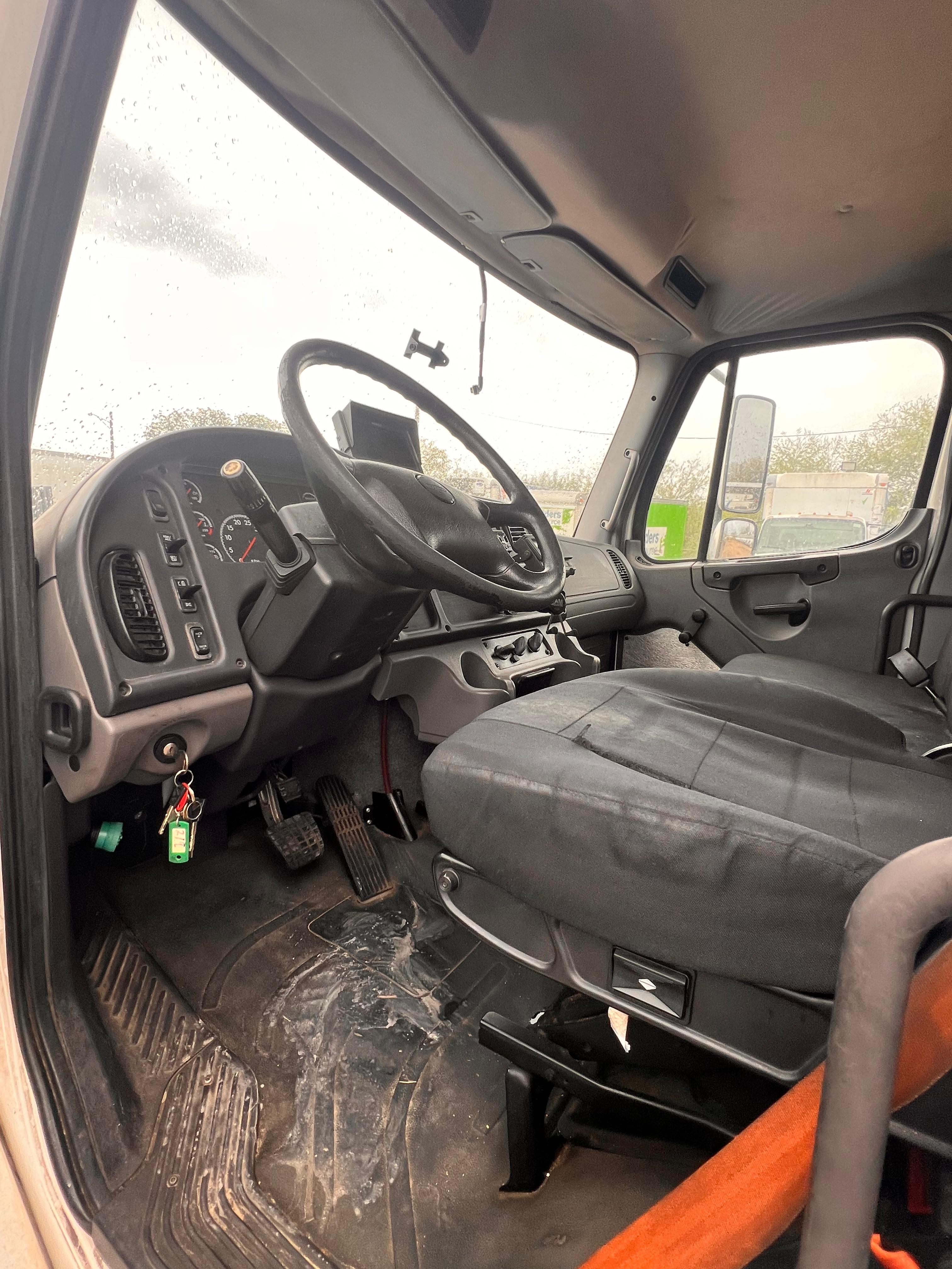2017 Freightliner M2 Reefer cabin interior