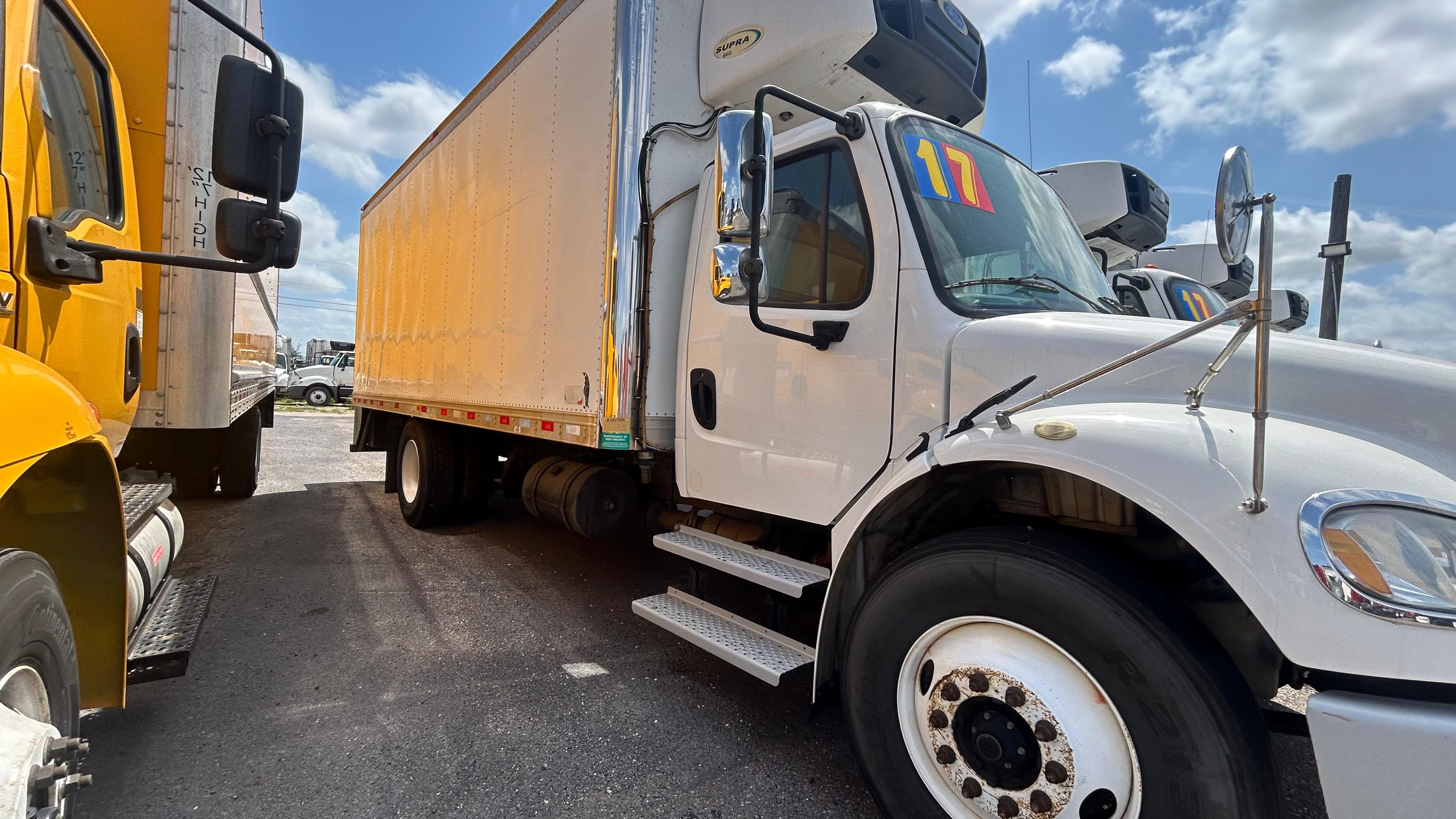2017 Freightliner M2 20ft Reefer side view