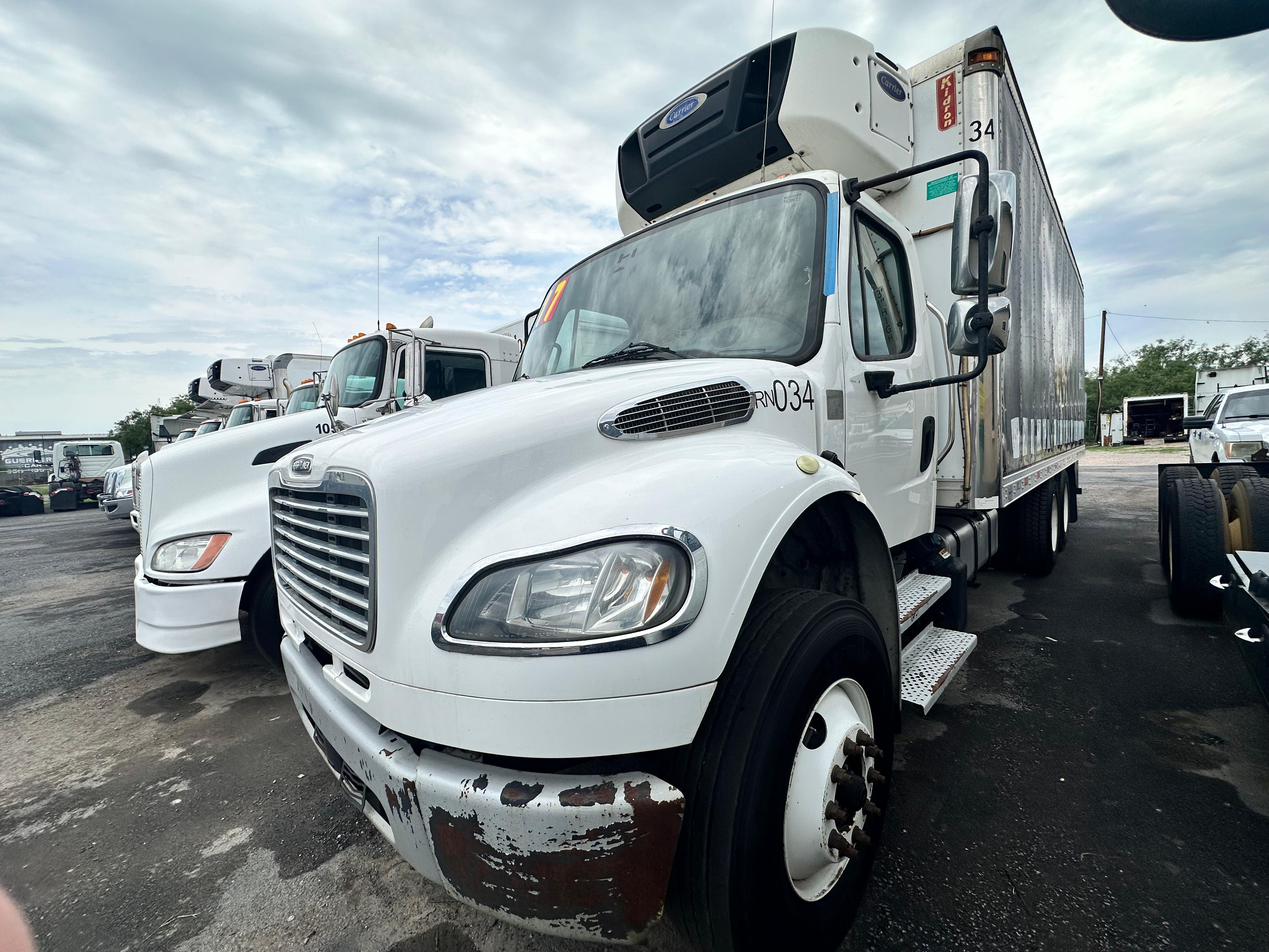 2017 Freightliner M2 22ft Reefer front driver-side view