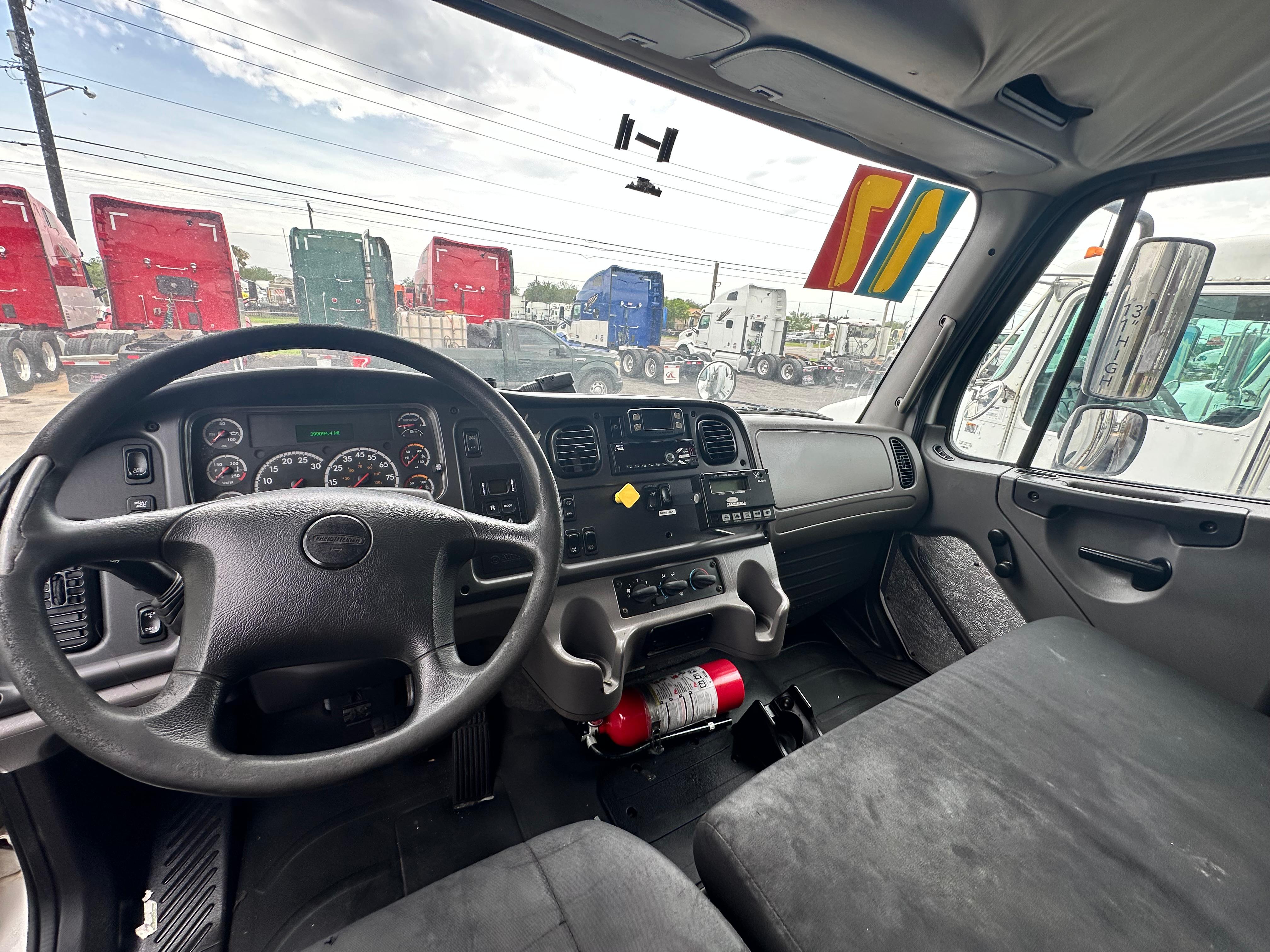 2017 Freightliner M2 22ft Reefer dashboard and steering wheel