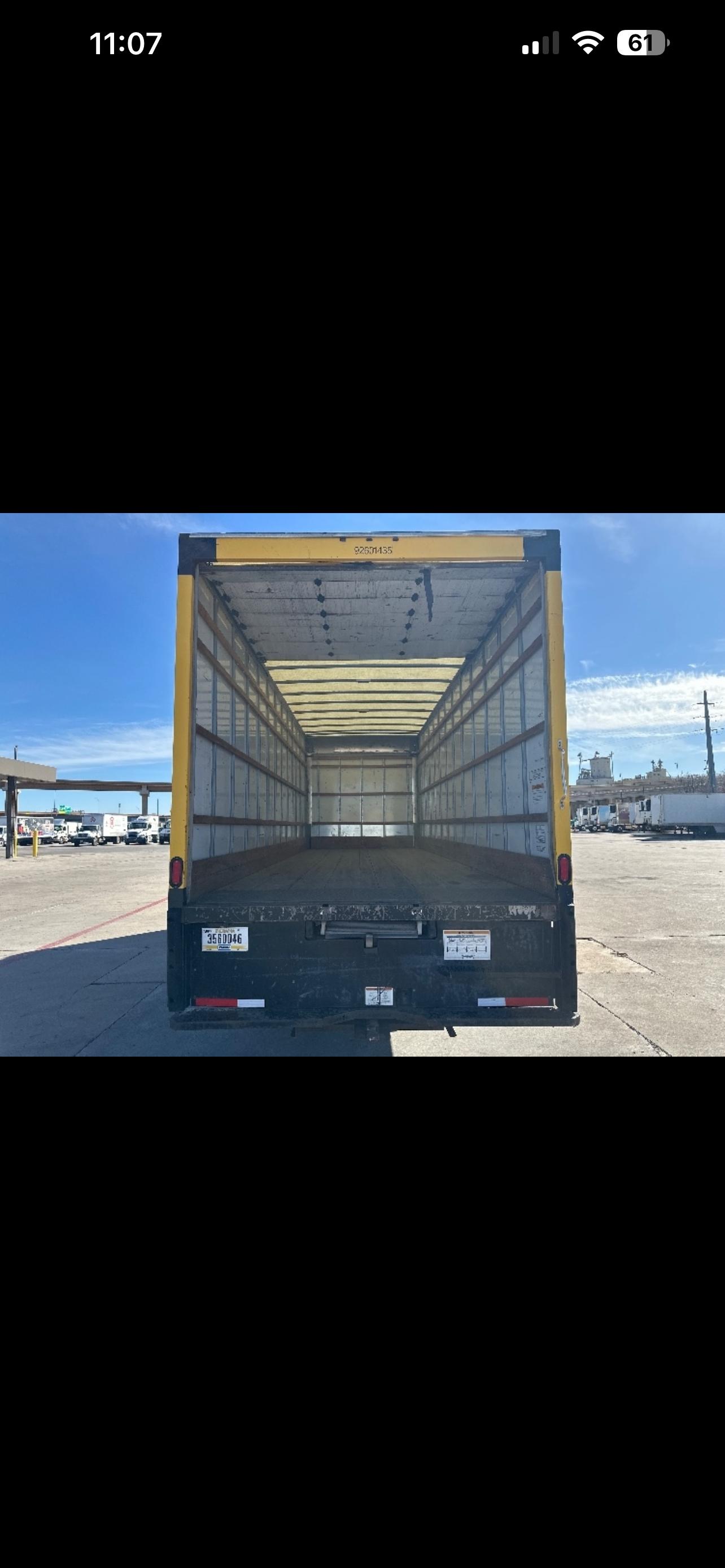 2021 International Box Truck rear open