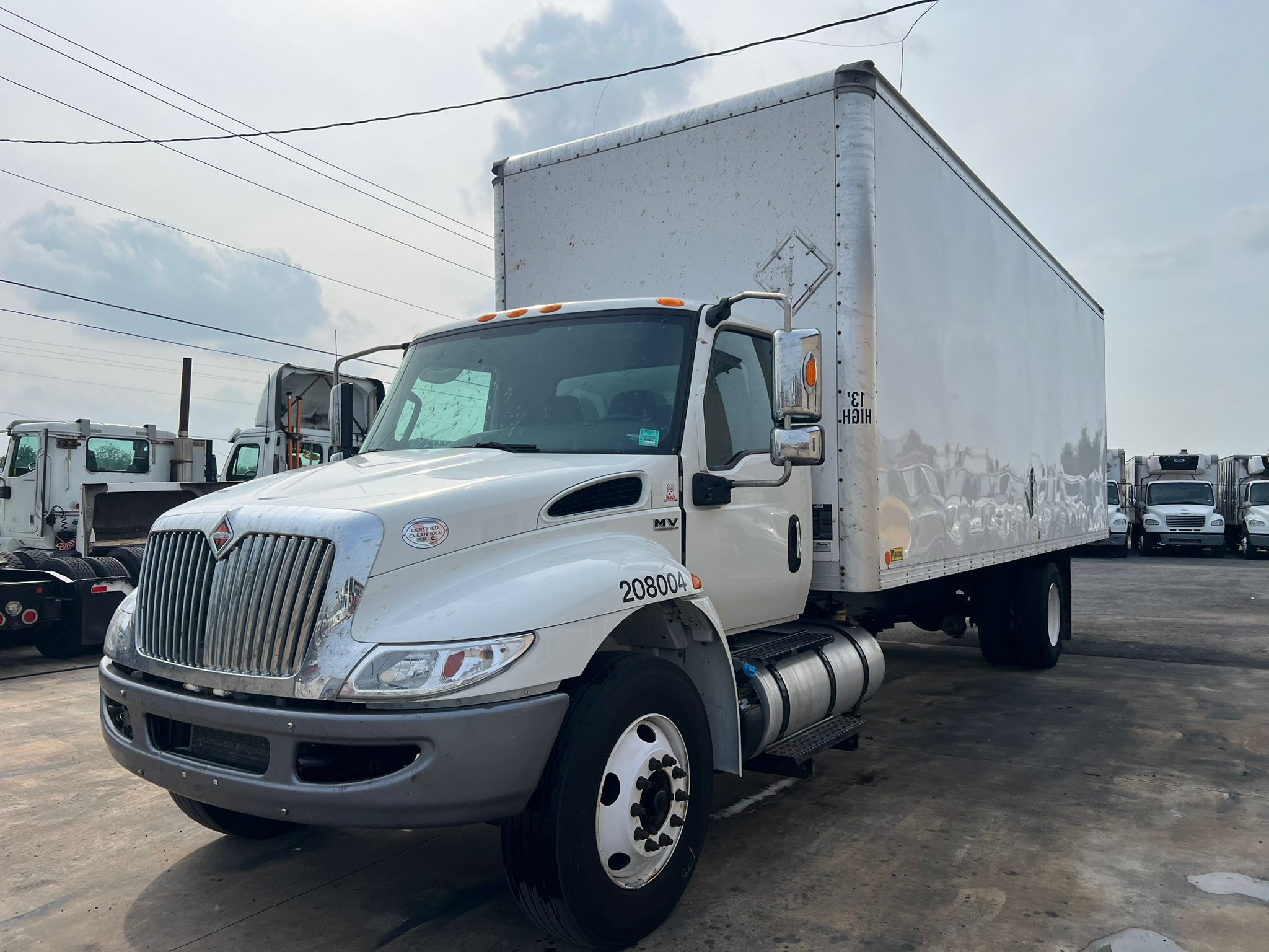 2020 International Box Truck front view