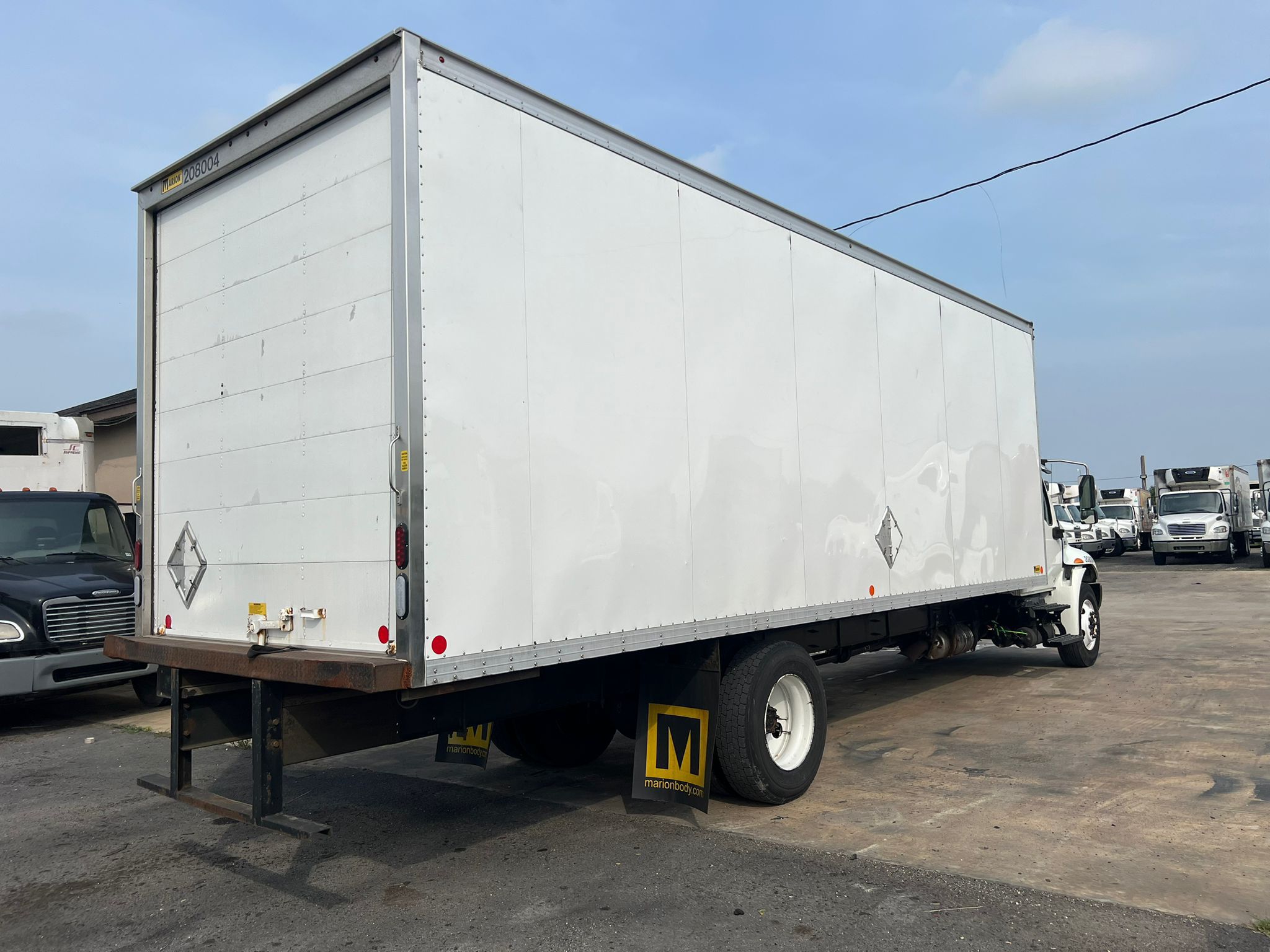 2020 International Box Truck rear quarter