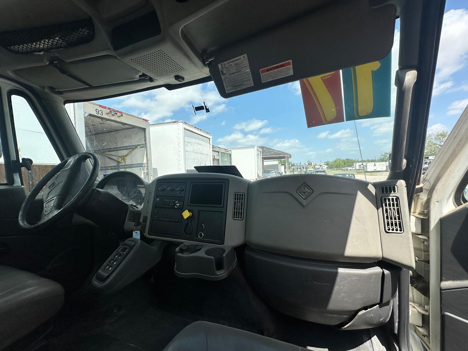 2017 International Tandem Cab & Chassis dashboard