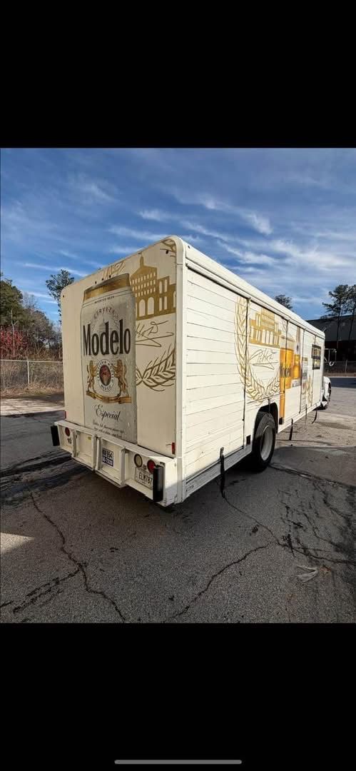2017 Kenworth T270 rear view