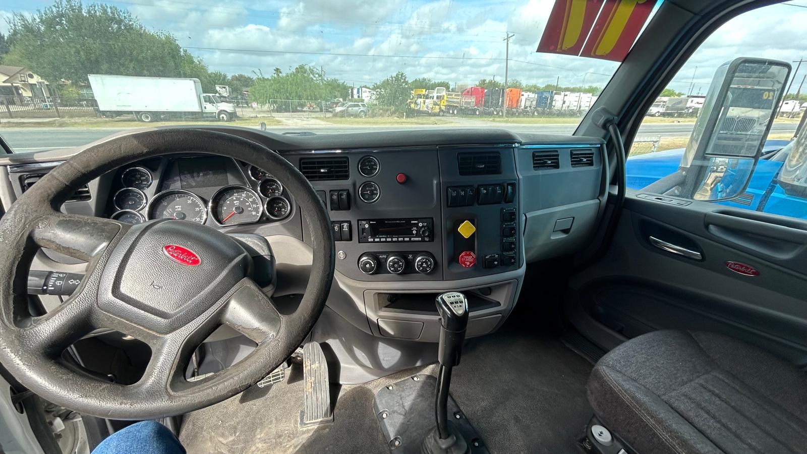 2017 Peterbilt dashboard