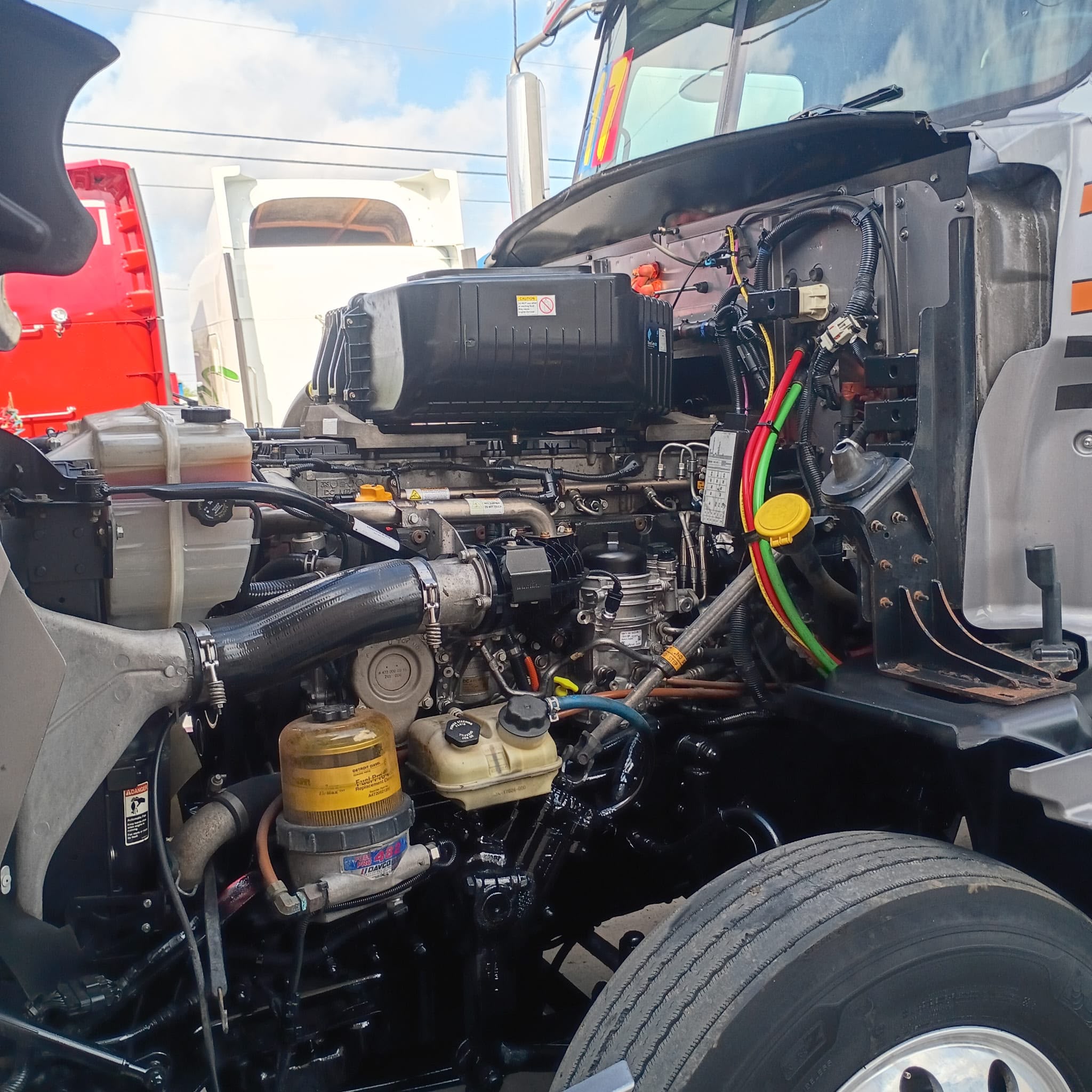2017 Western Star Sleeper Detroit DD15 engine bay